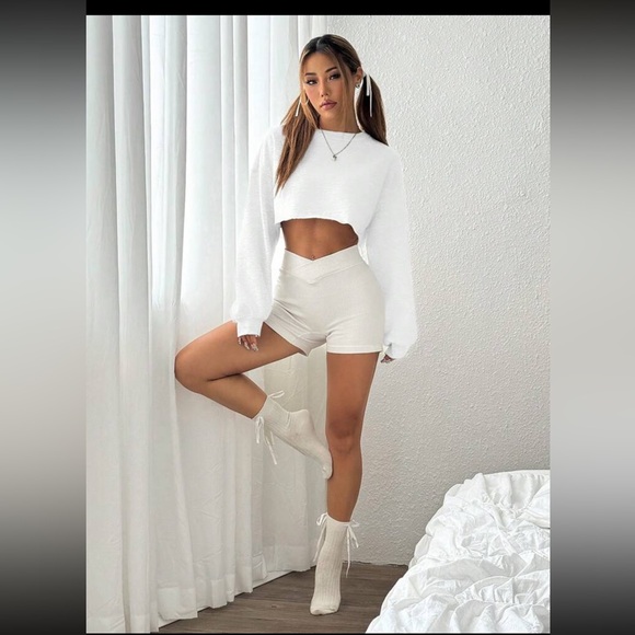 Bench White Sweatshirt - Picture 1 of 4